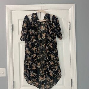 Nine Britton cold shoulder floral kimono